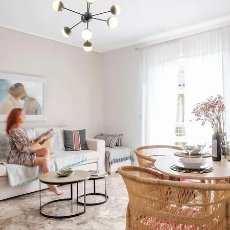 Appartement Margarita's Elegant Sunlit Palamidi View
