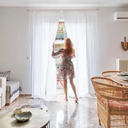 Margarita's Elegant Sunlit Palamidi View Apartment
