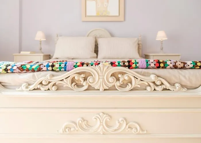 Apartamento Margarita's Elegant Sunlit Palamidi View