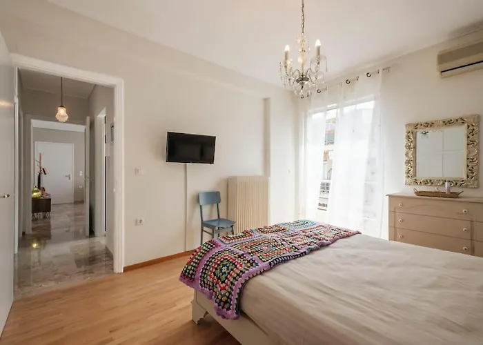 Margarita's Elegant Sunlit Palamidi View Apartamento *