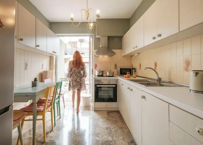 Margarita's Elegant Sunlit Palamidi View Náuplia